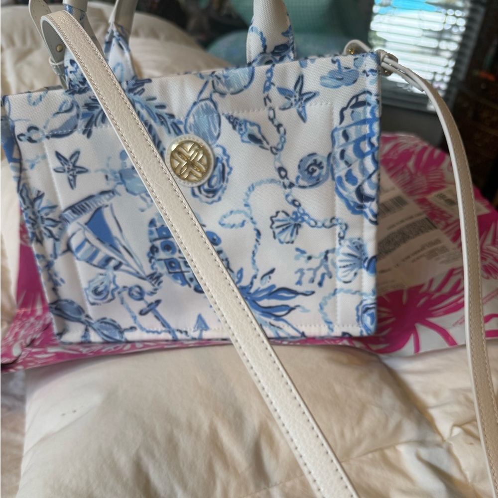 Lilly Pulitzer White and Blue Adair Mini Bag - Picture 4 of 7